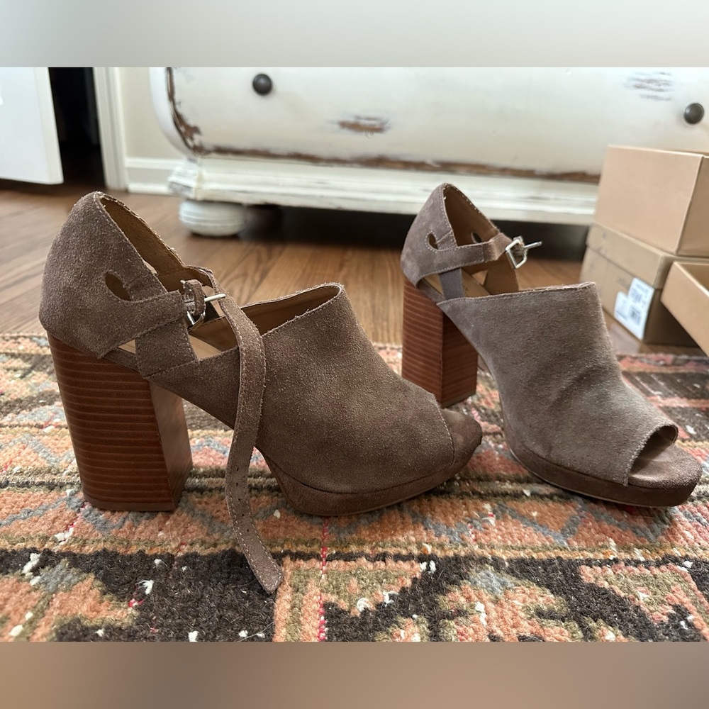 Urban Outfitters Brand Chunky Block Heel